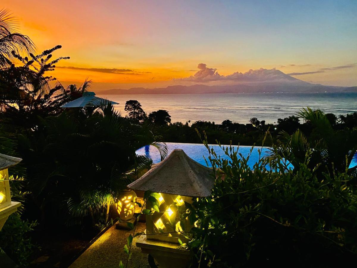 Gara Gara Sea View Hotel Batununggul Exterior photo